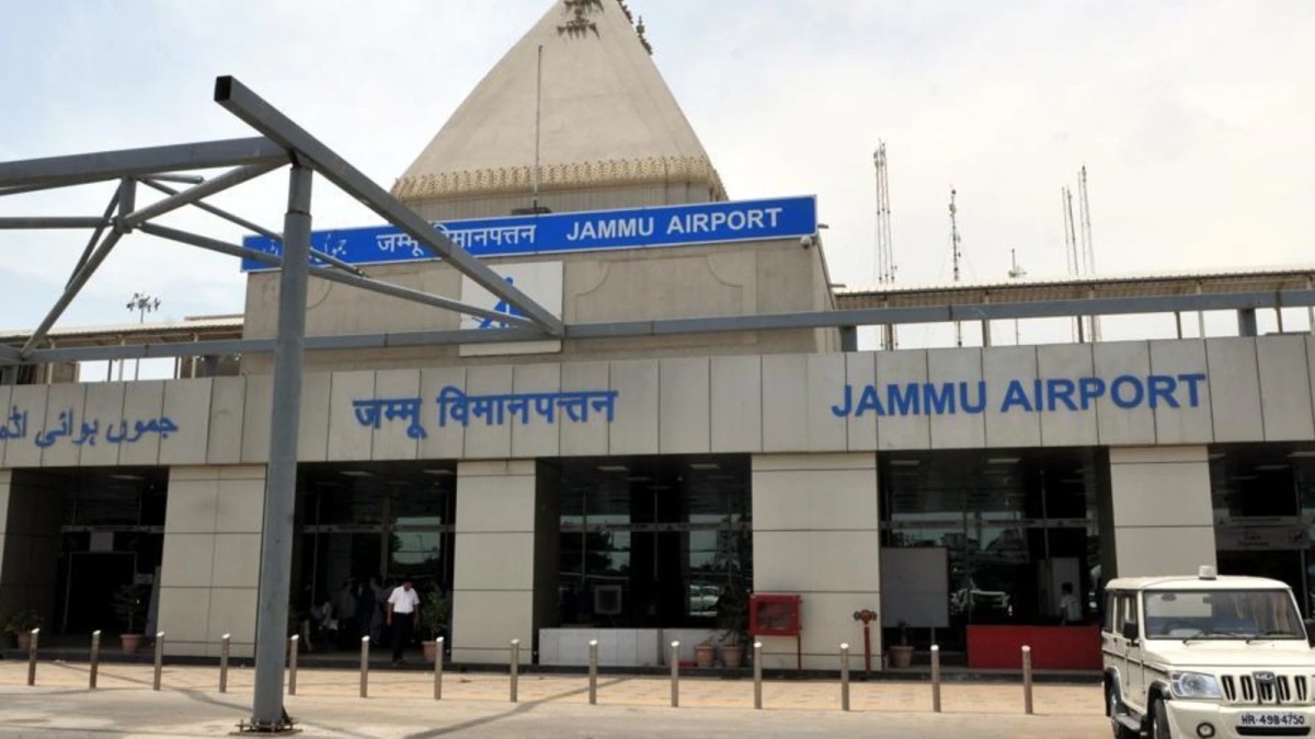 भारतको जम्मु विमानस्थलमा दुई शक्तिशाली विस्फोट