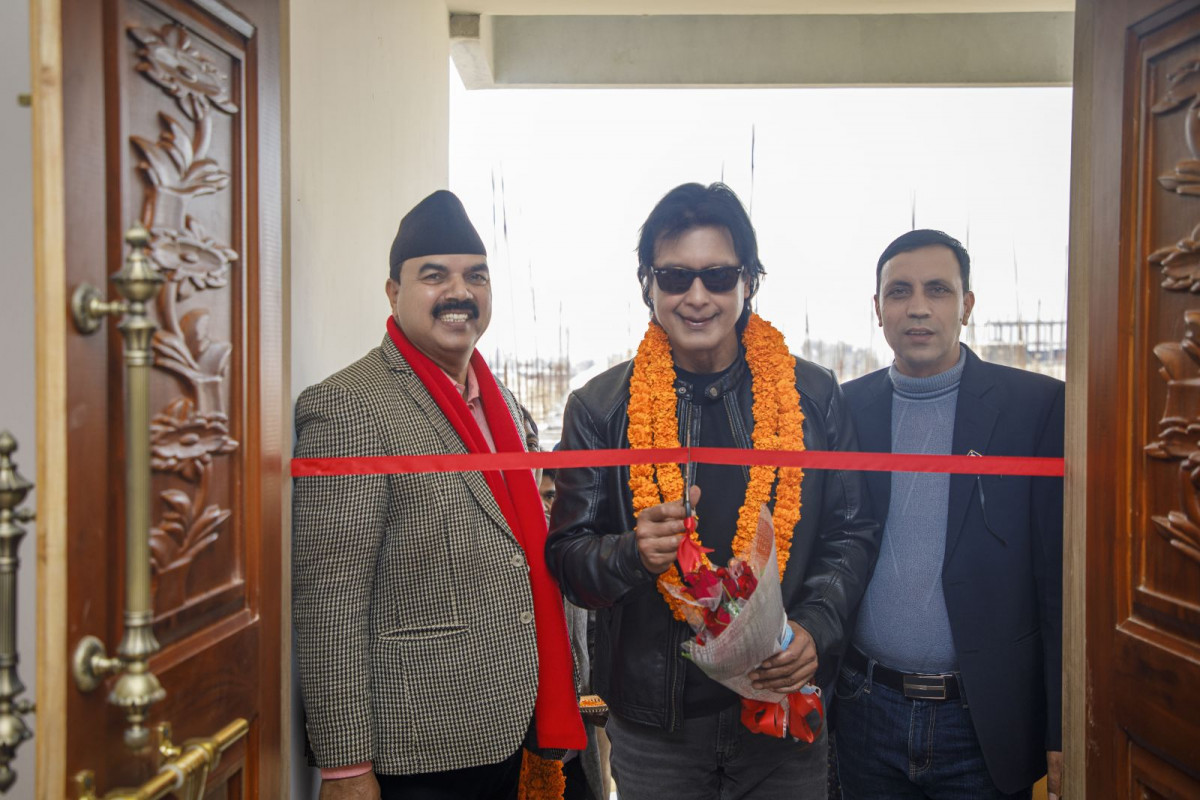 उद्घाटनमा राजेश हमाल