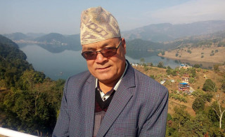 नेकपा एमालेका सांसद मोहन बानियाँ निलम्बित
