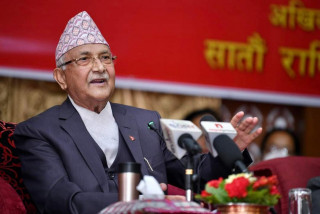 चुनाव केन्द्रित हुन सांसदहरुलाई ओलीको निर्देशन
