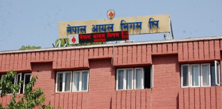 भारतबाट फेरि बढेर आयो पेट्रोलियम पदार्थको मूल्य