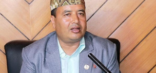 ९६२ मतान्तरले महेश बस्नेत पराजित