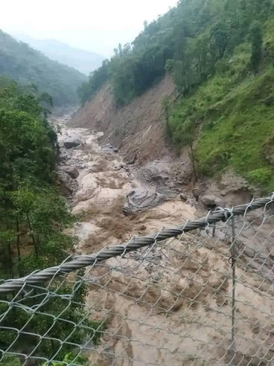 बाढी-पहिरोले  प्रदेश १ मा बितन्डा